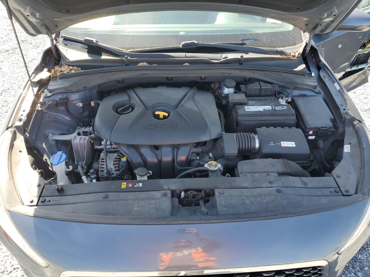 2018 Hyundai Elantra - Image 11