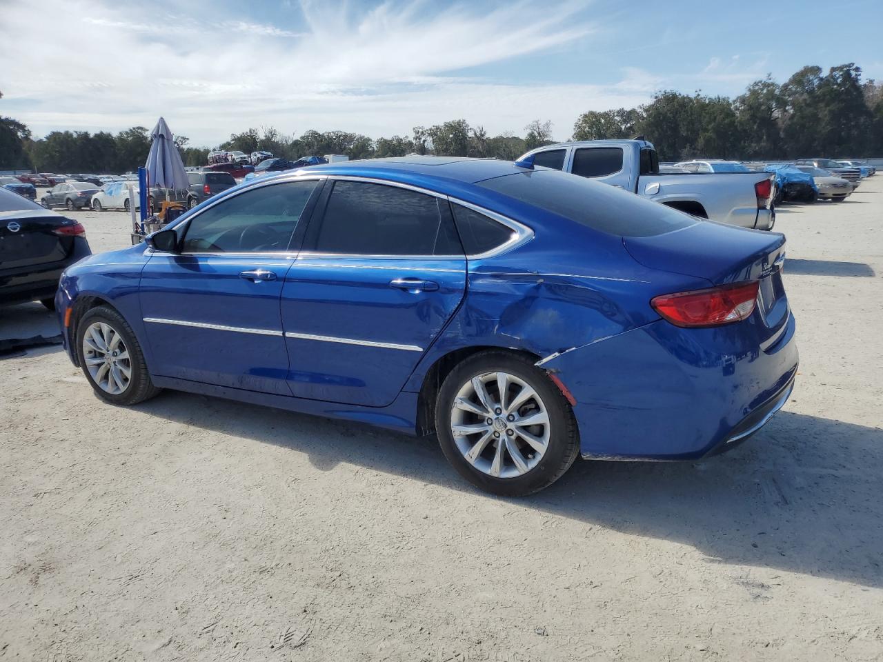 2015 Chrysler 200 - Image 2