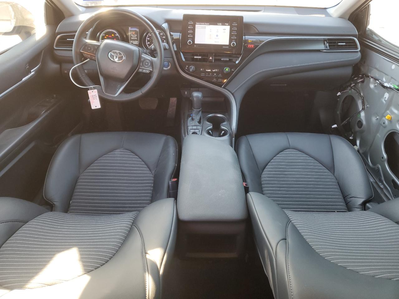 2022 Toyota Camry - Image 8