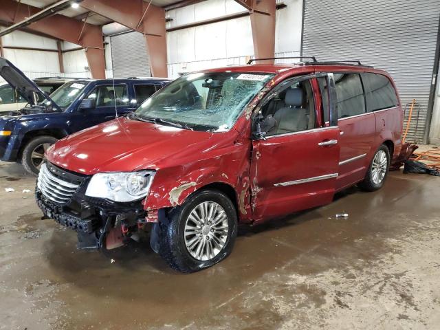 2015 Chrysler Town & Country Touring L продається в Lansing, MI - Side