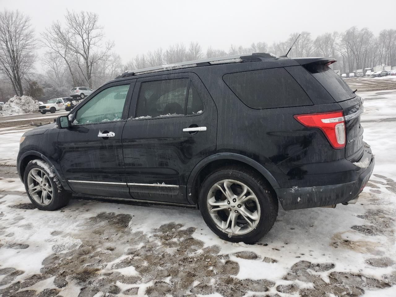 2012 Ford Explorer - Image 2