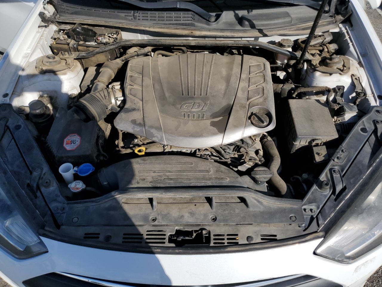 2015 Hyundai Genesis - Image 11