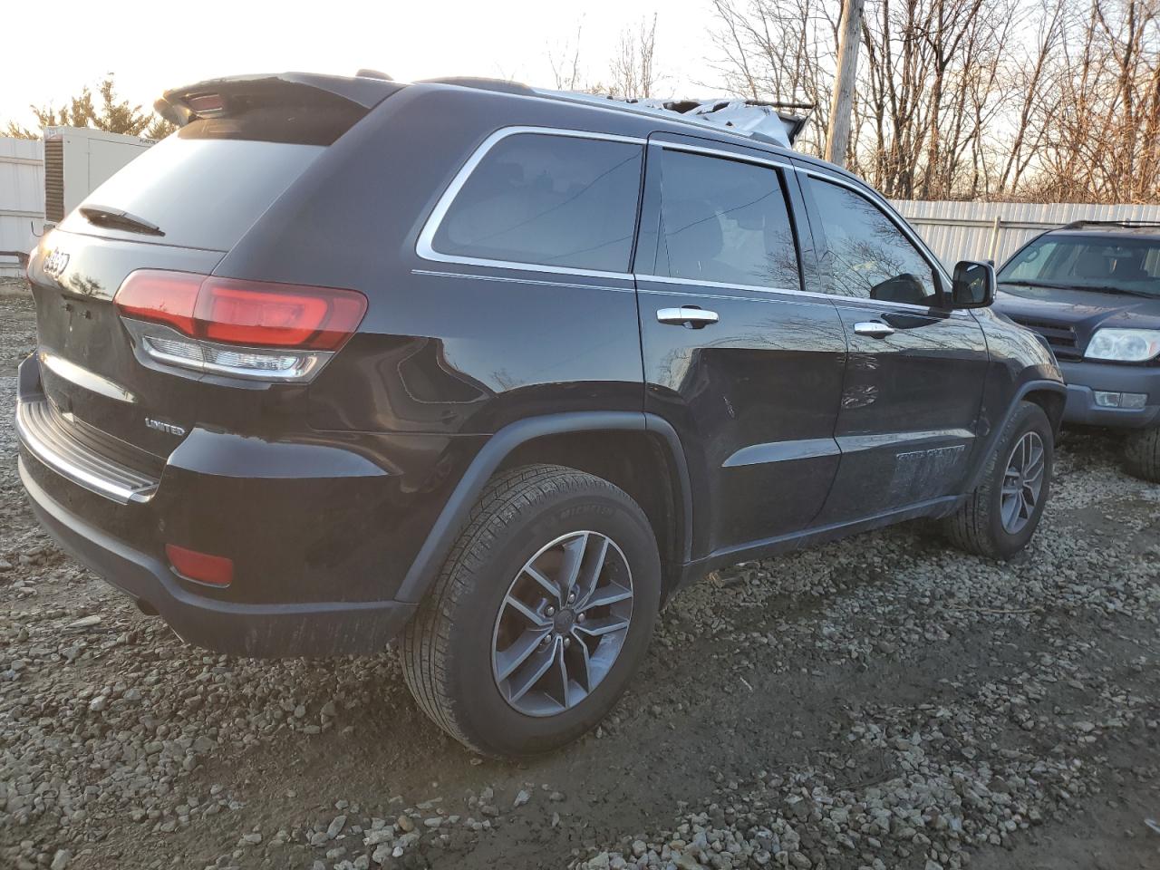 2020 Jeep Grand Cherokee - Image 3