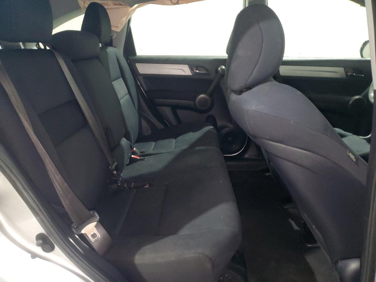 2010 Honda CR-V - Image 11