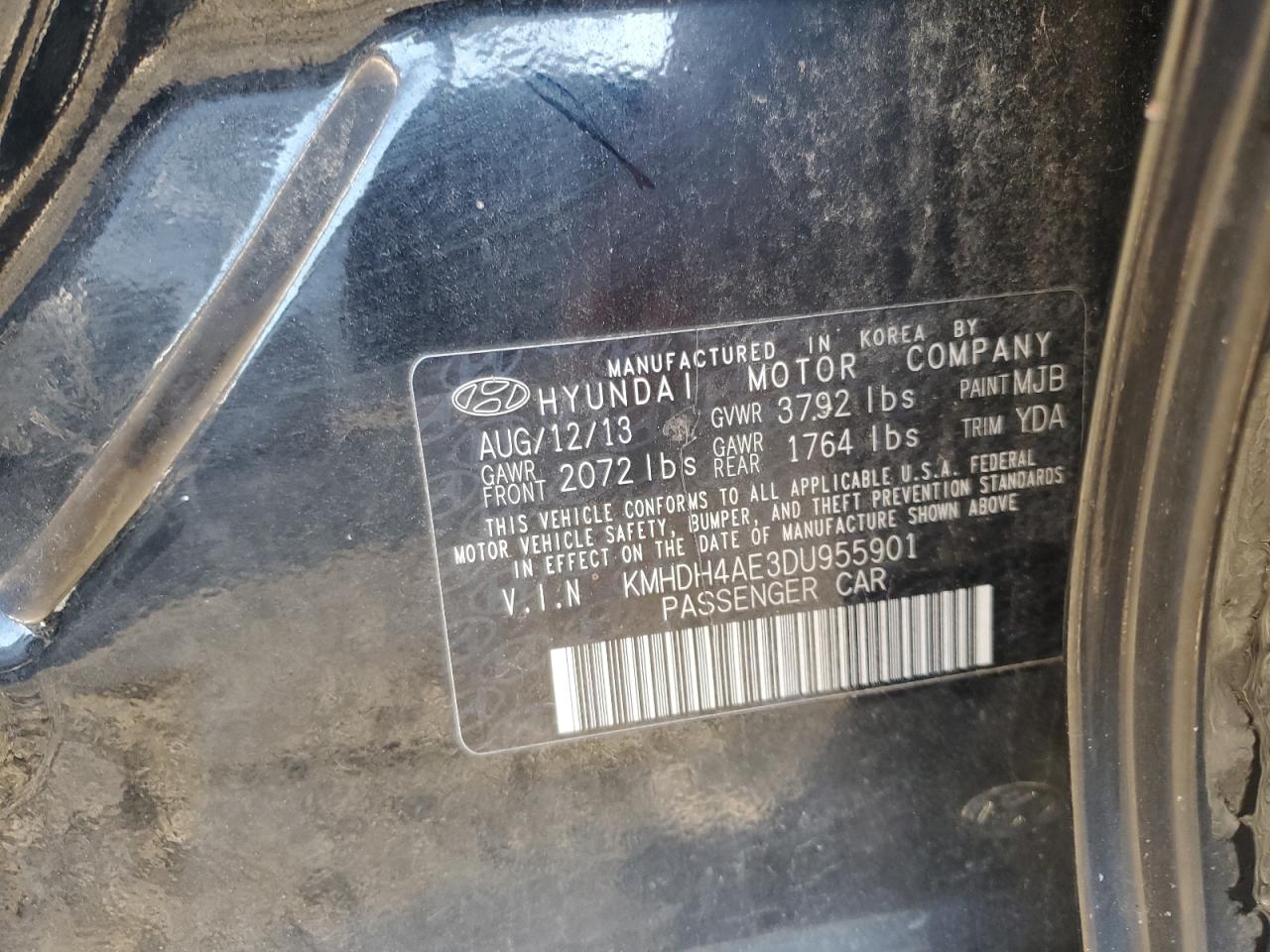 2013 Hyundai Elantra - Image 12