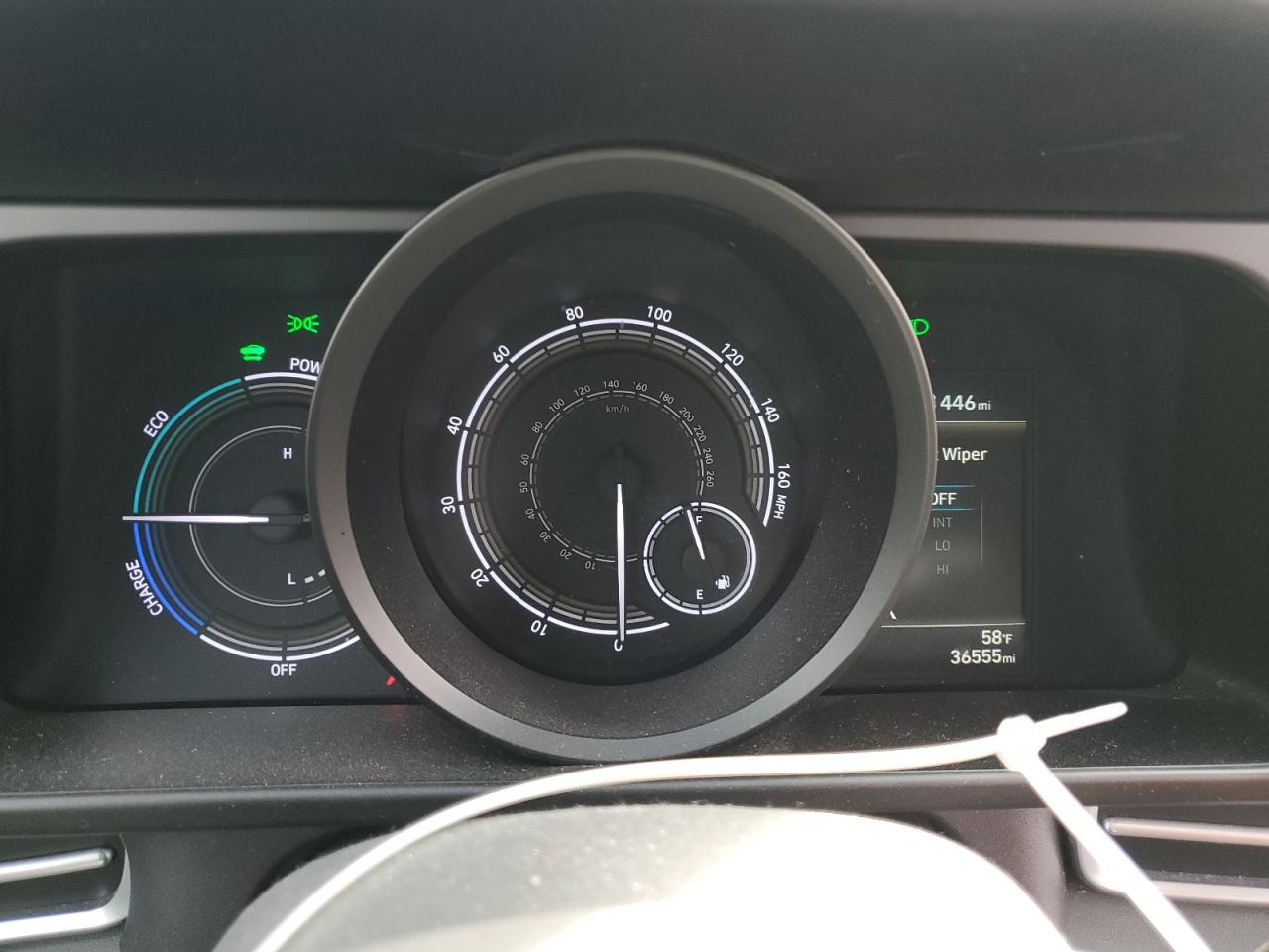 2023 Hyundai Elantra - Image 9
