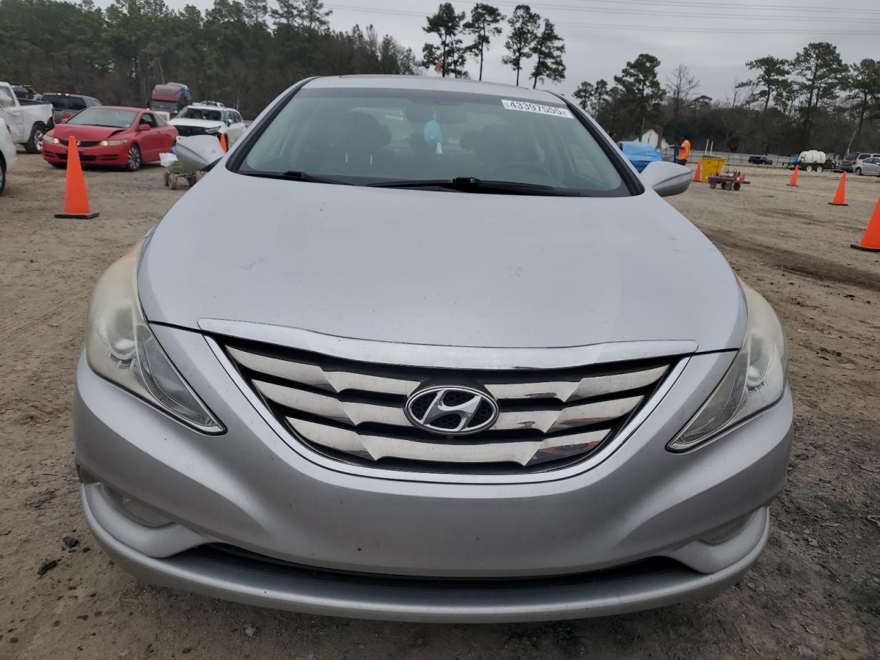 2011 Hyundai Sonata - Image 5