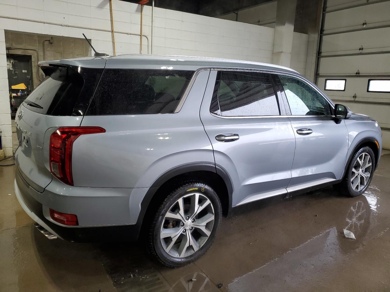 2020 Hyundai Palisade - Image 3