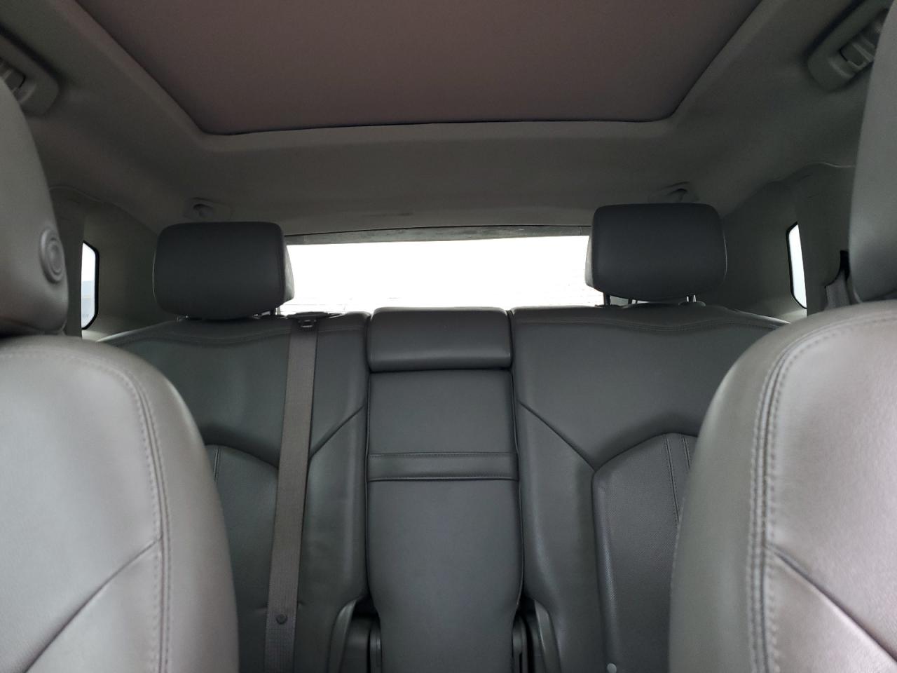 2012 Cadillac SRX - Image 10