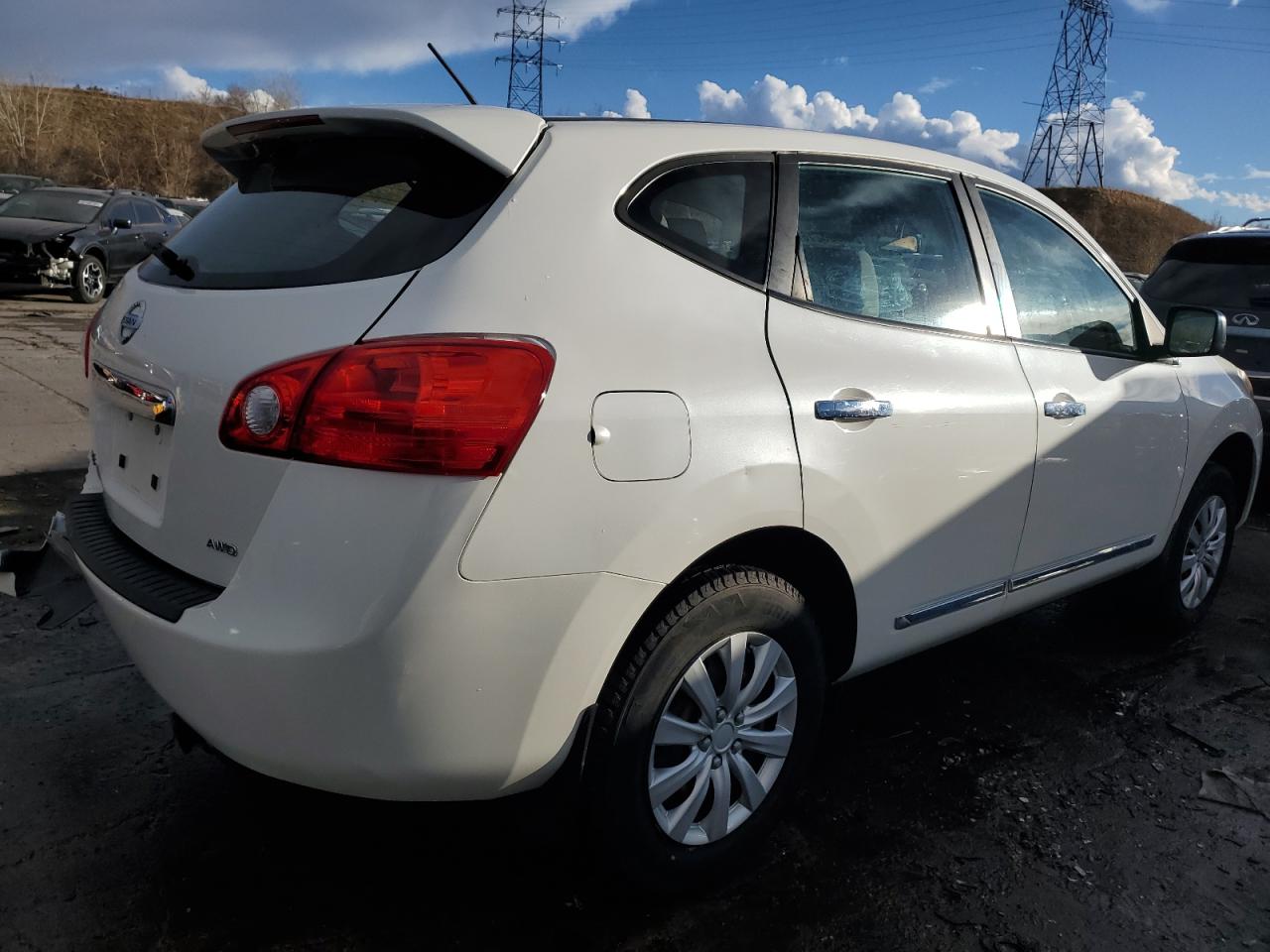 2012 Nissan Rogue - Image 3