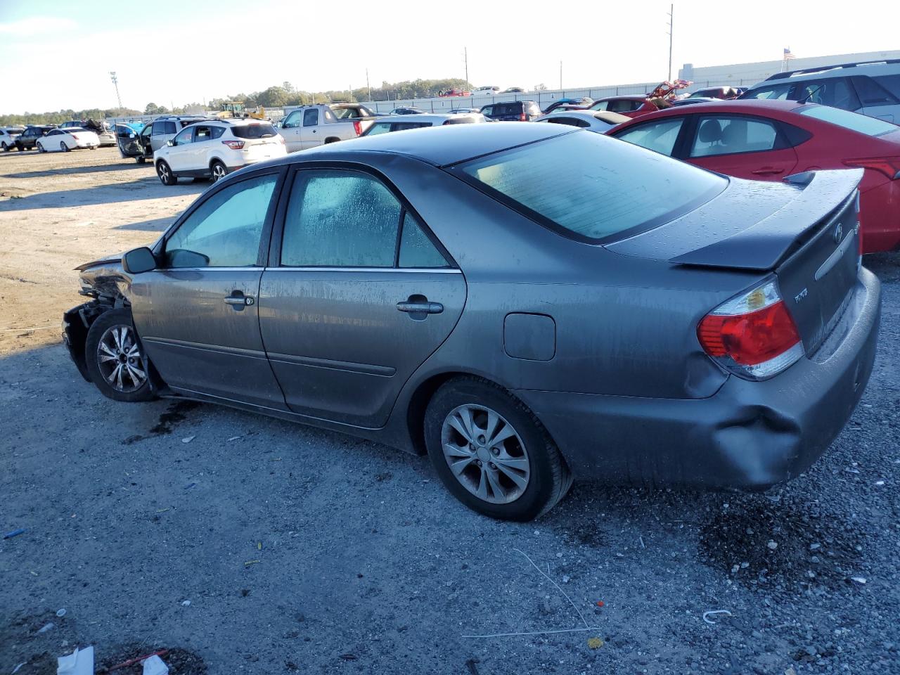 2005 Toyota Camry - Image 2