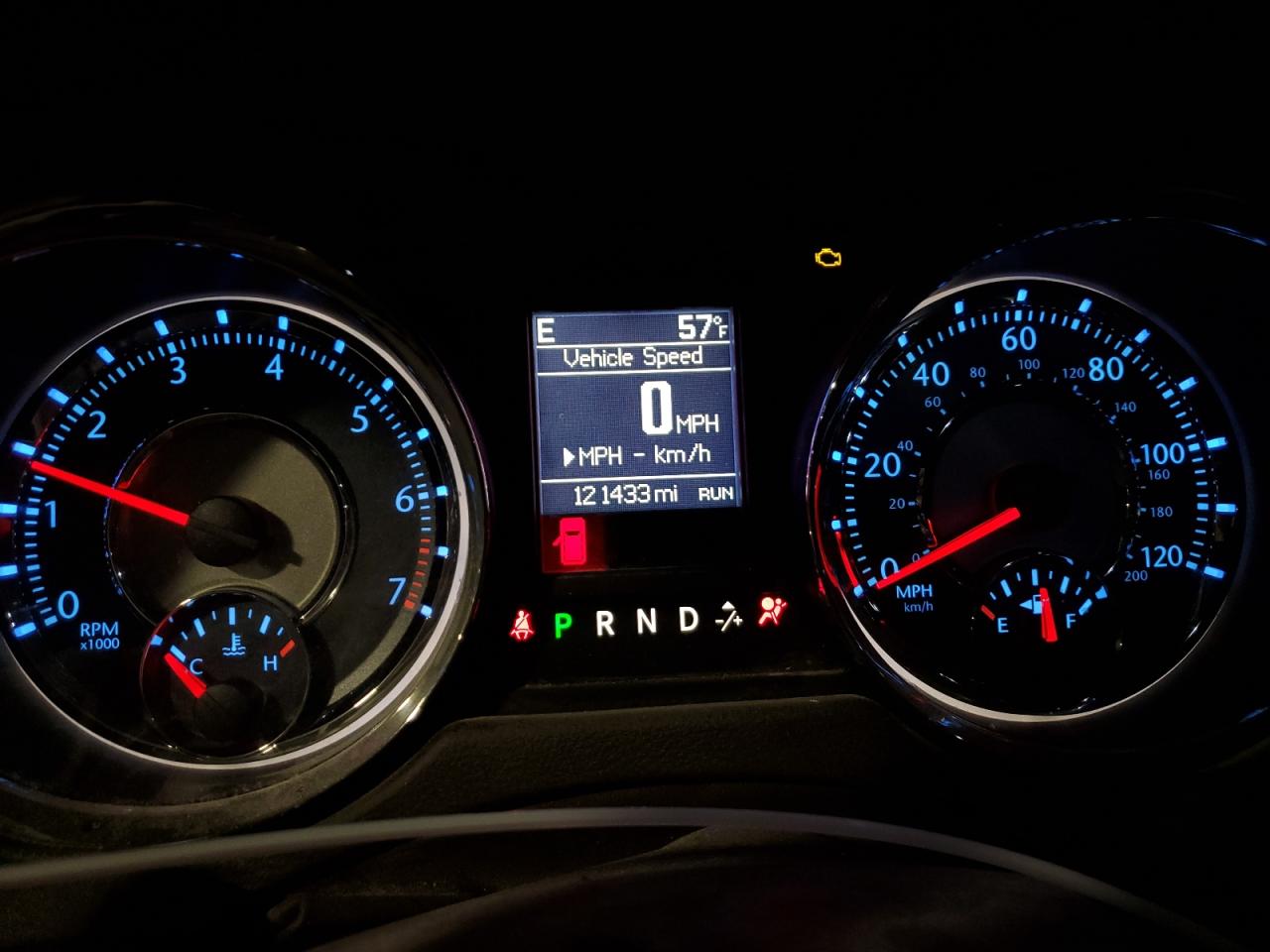 2014 Chrysler Town & Country - Image 9
