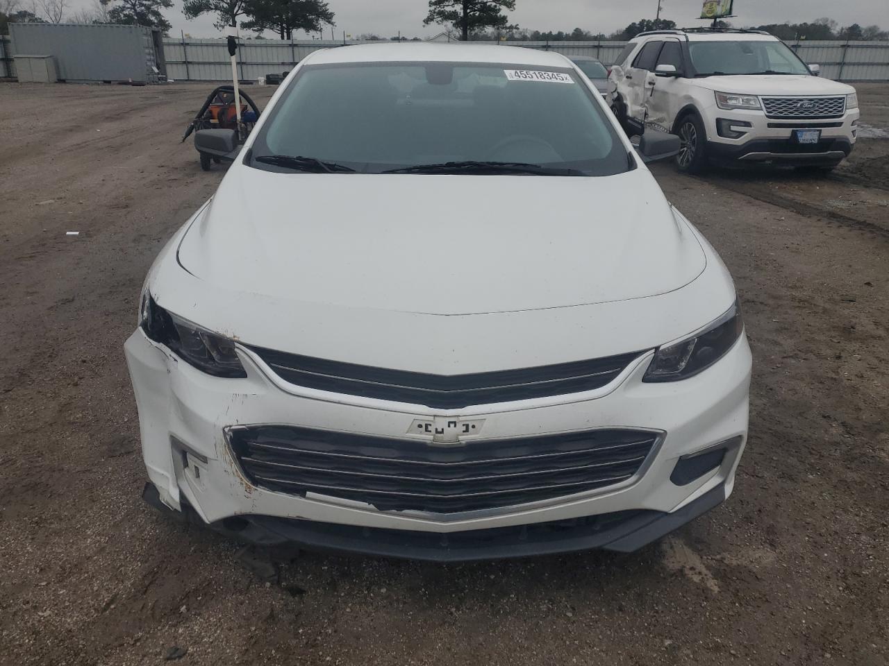 2017 Chevrolet Malibu - Image 5