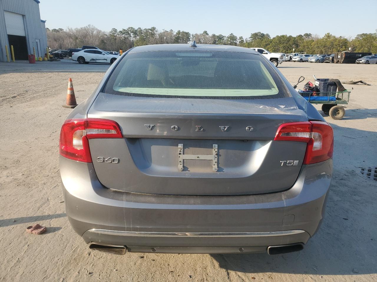 2016 Volvo S60 - Image 6