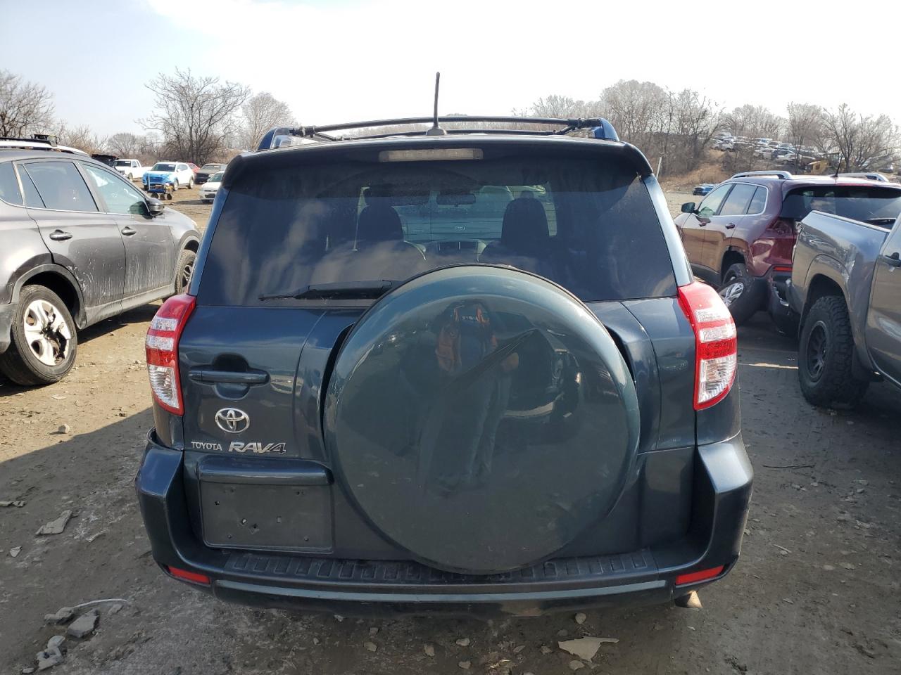 2010 Toyota RAV 4 - Image 6