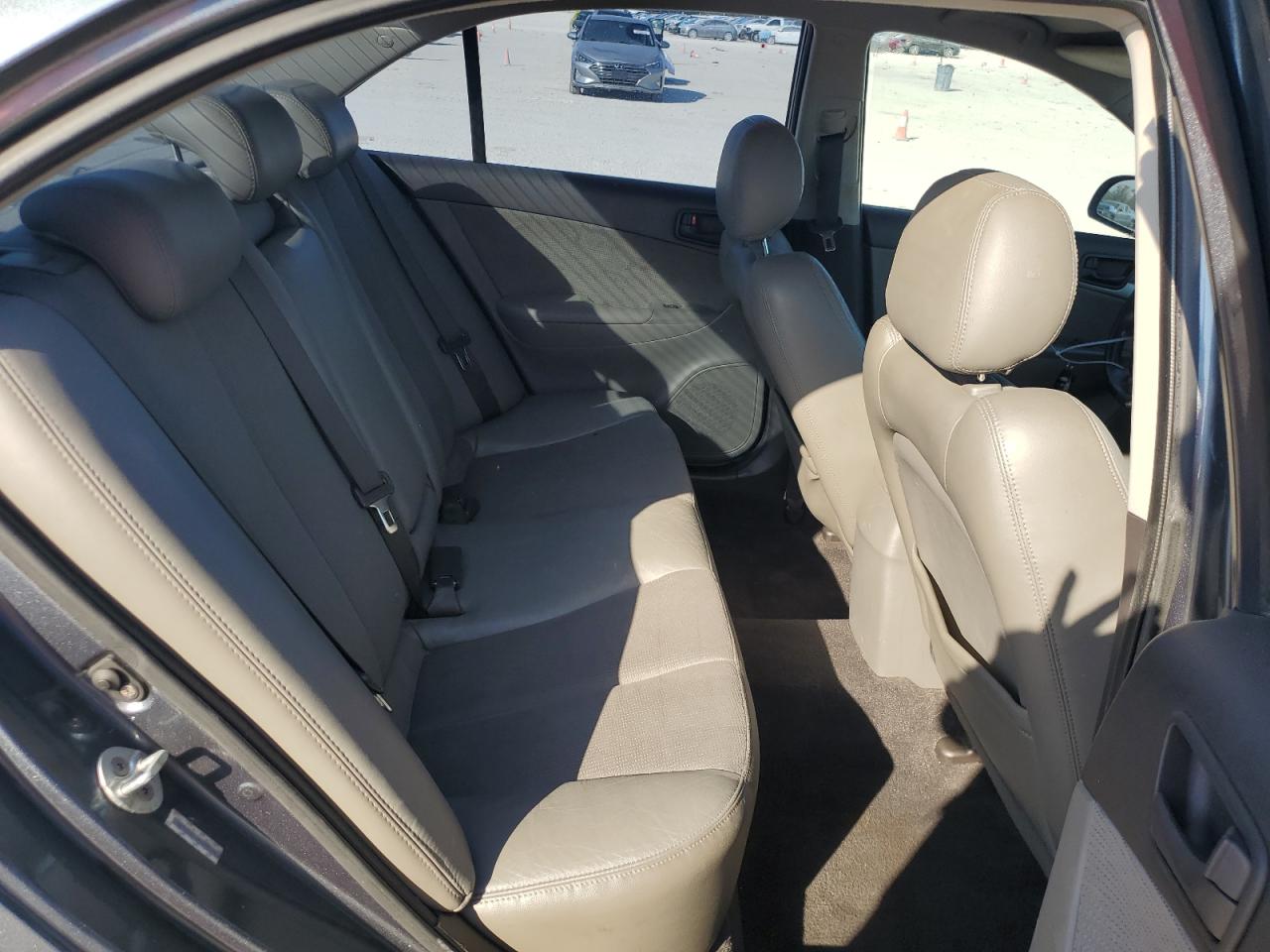 2009 Hyundai Sonata - Image 10
