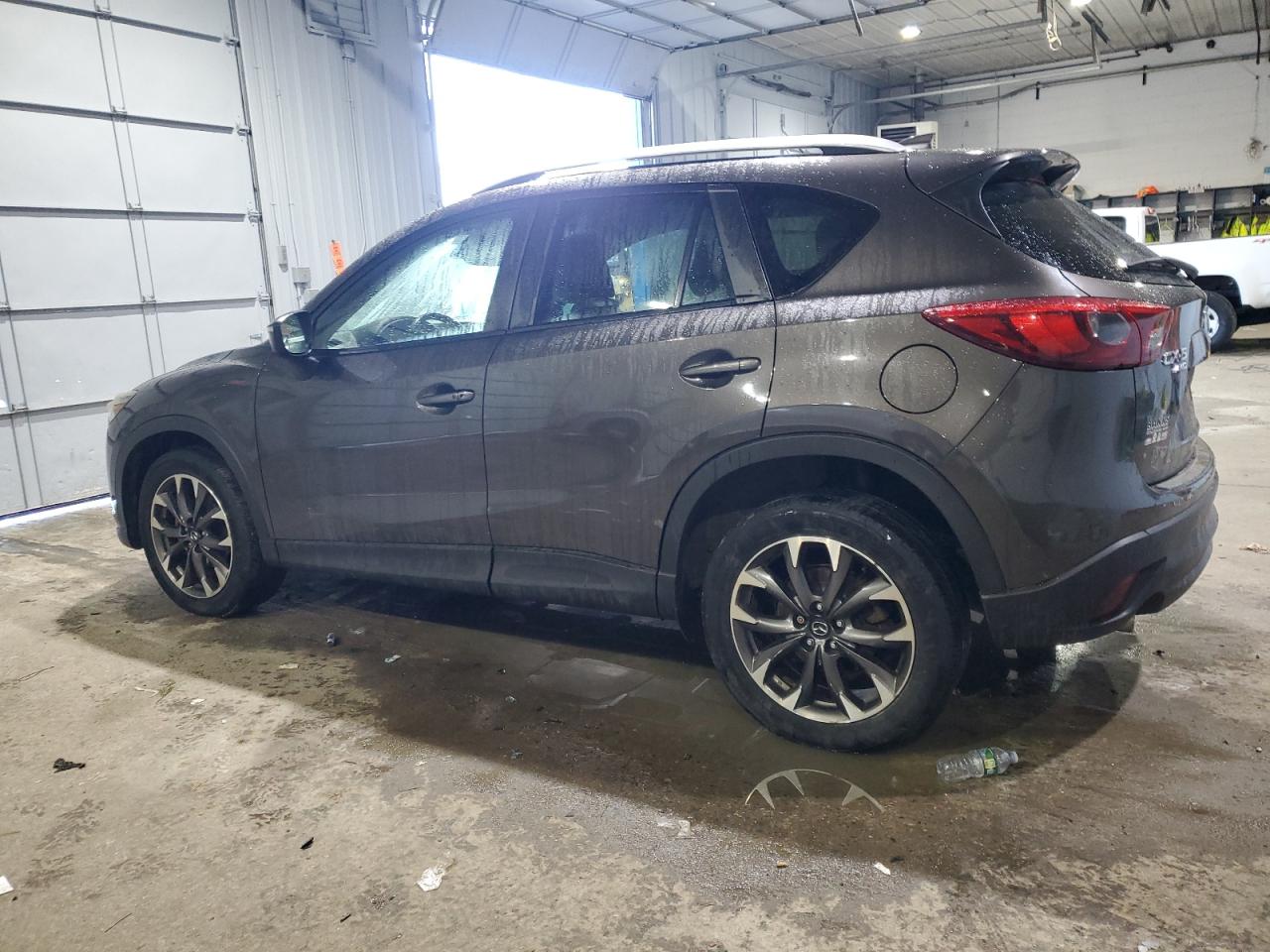 2016 Mazda CX-5 - Image 2