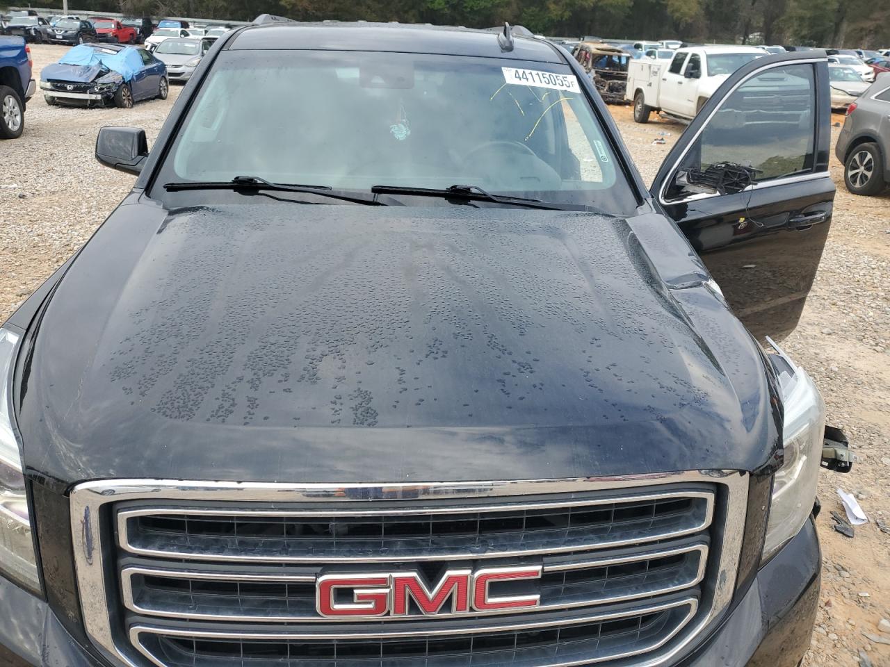 2016 GMC Yukon - Image 13