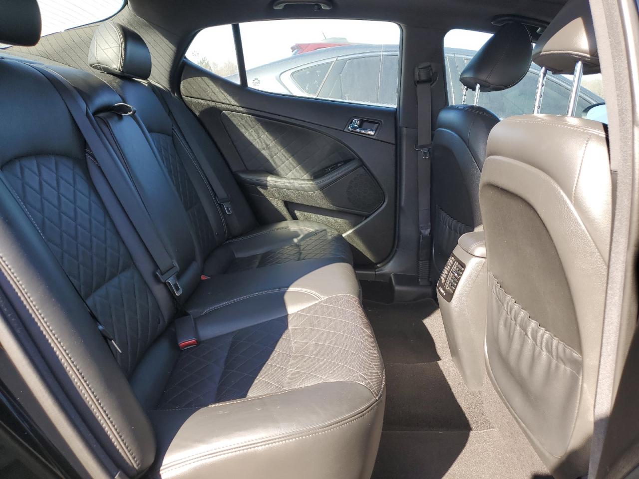 2015 Kia Optima - Image 10