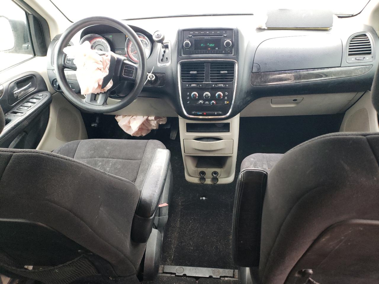 2011 Dodge Caravan - Image 8