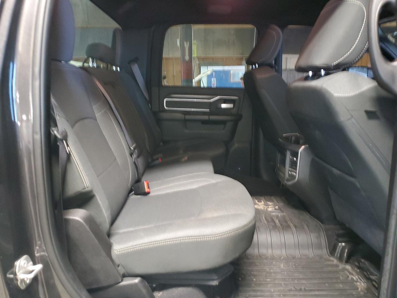 2022 RAM 2500 - Image 11