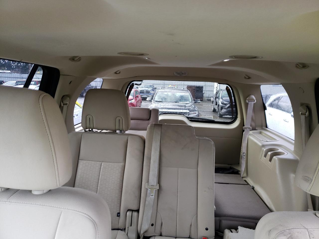 2015 Ford Expedition - Image 10