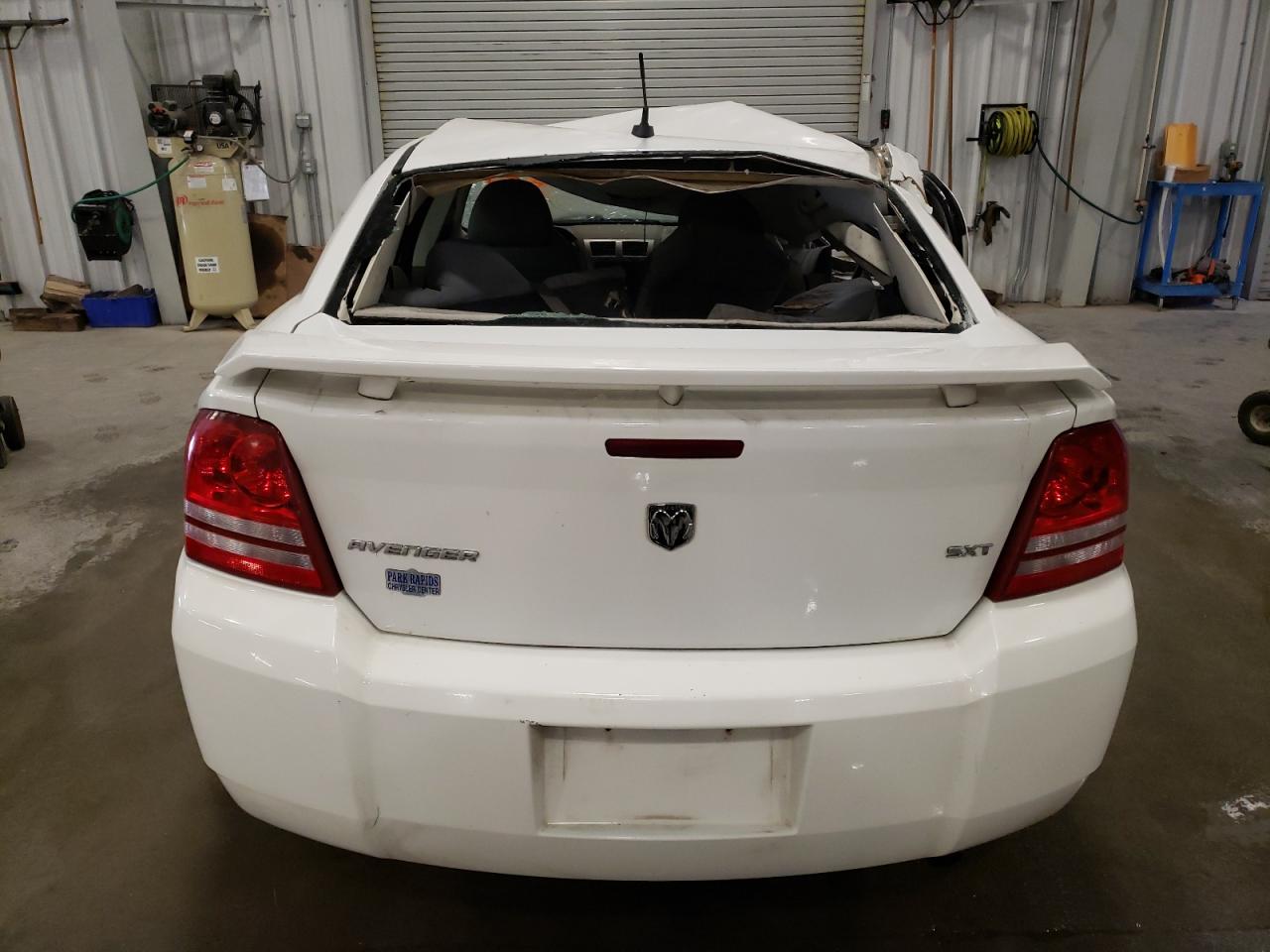 2008 Dodge Avenger - Image 6