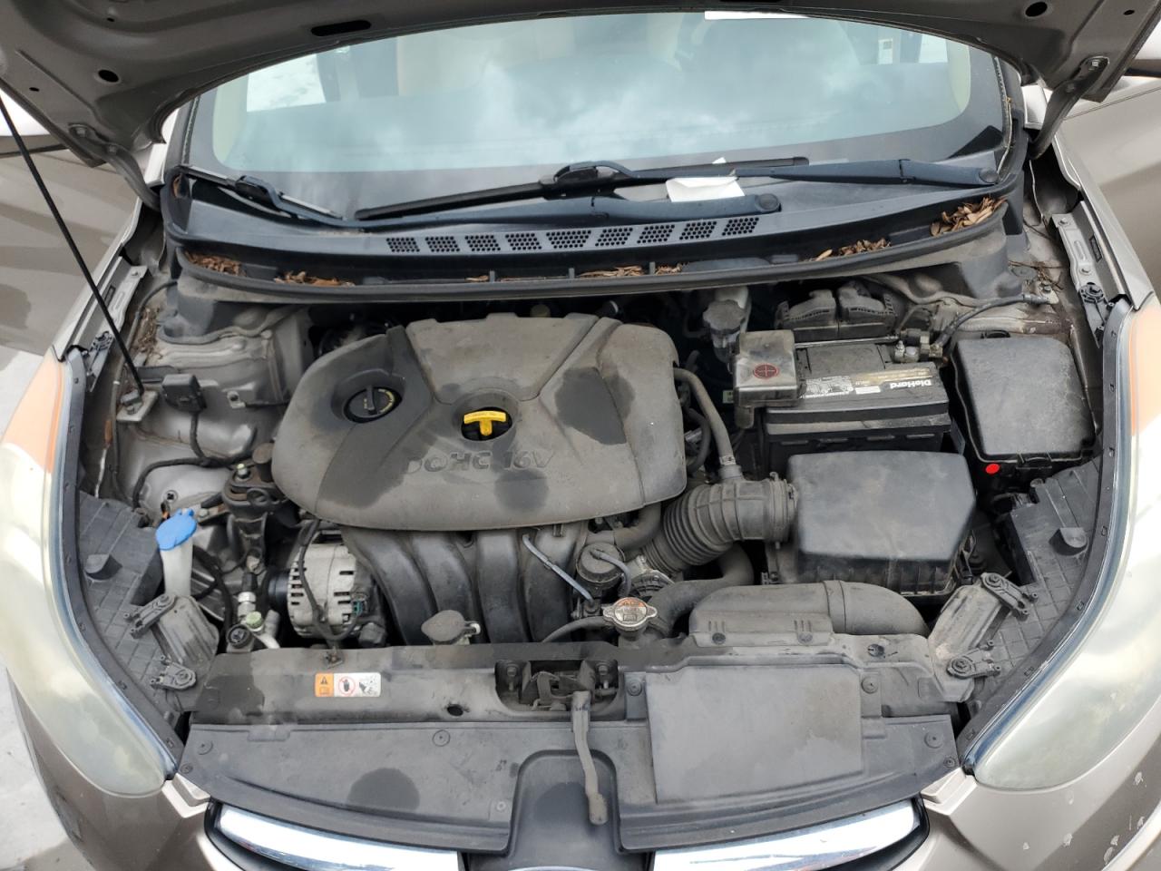 2013 Hyundai Elantra - Image 11