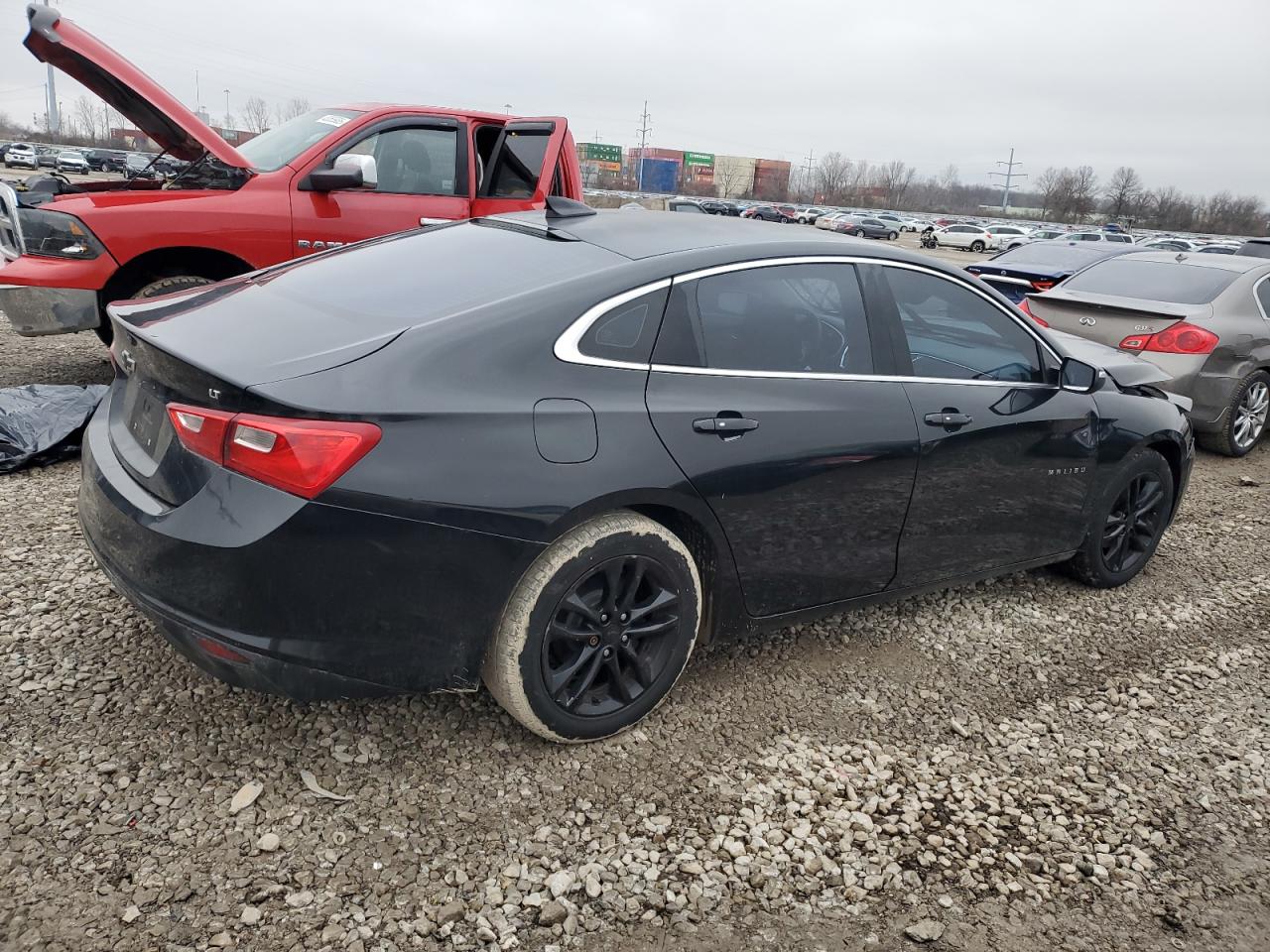 2017 Chevrolet Malibu - Image 3