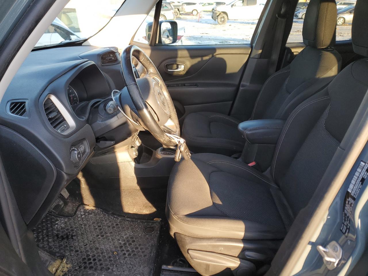 2016 Jeep Renegade - Image 7