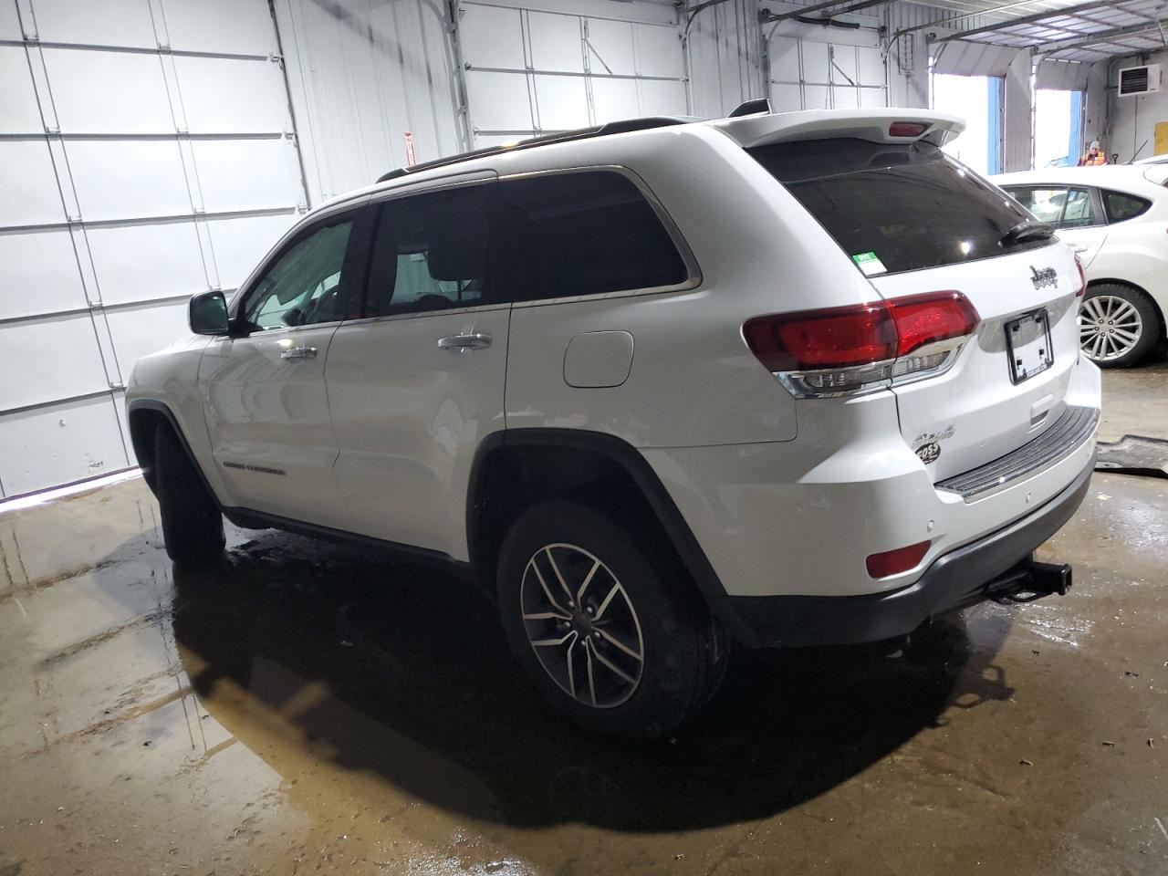 2021 Jeep Grand Cherokee - Image 2