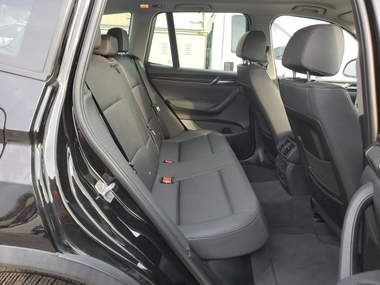 2017 BMW X3 - Image 11