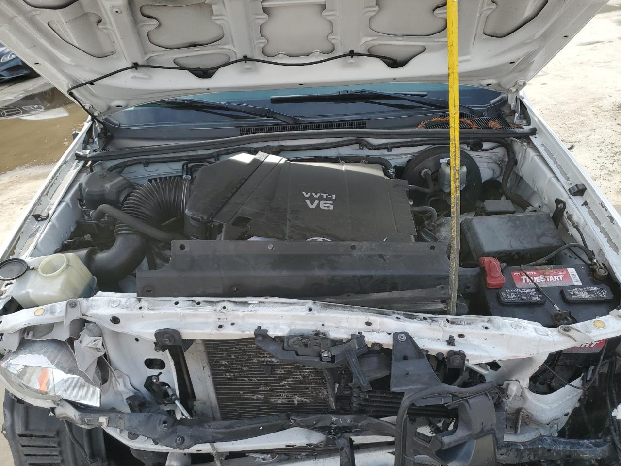 2012 Toyota Tacoma - Image 12