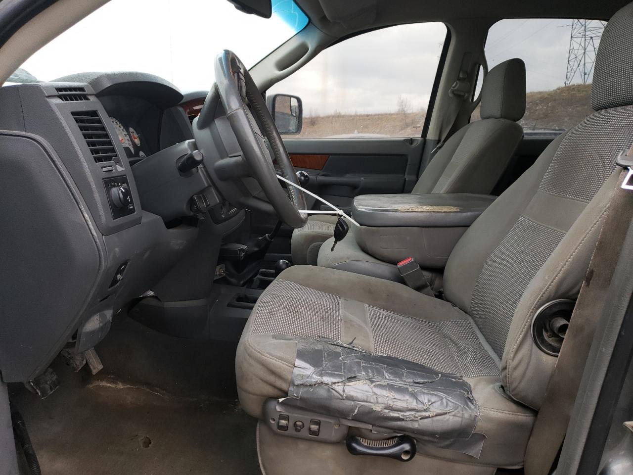 2006 Dodge RAM - Image 7