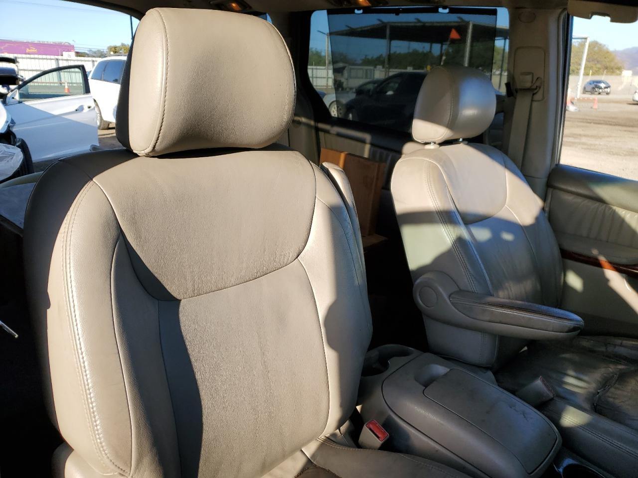 2004 Toyota Sienna Xle VIN: 5TDZA22C545067431 Lot: 44132155