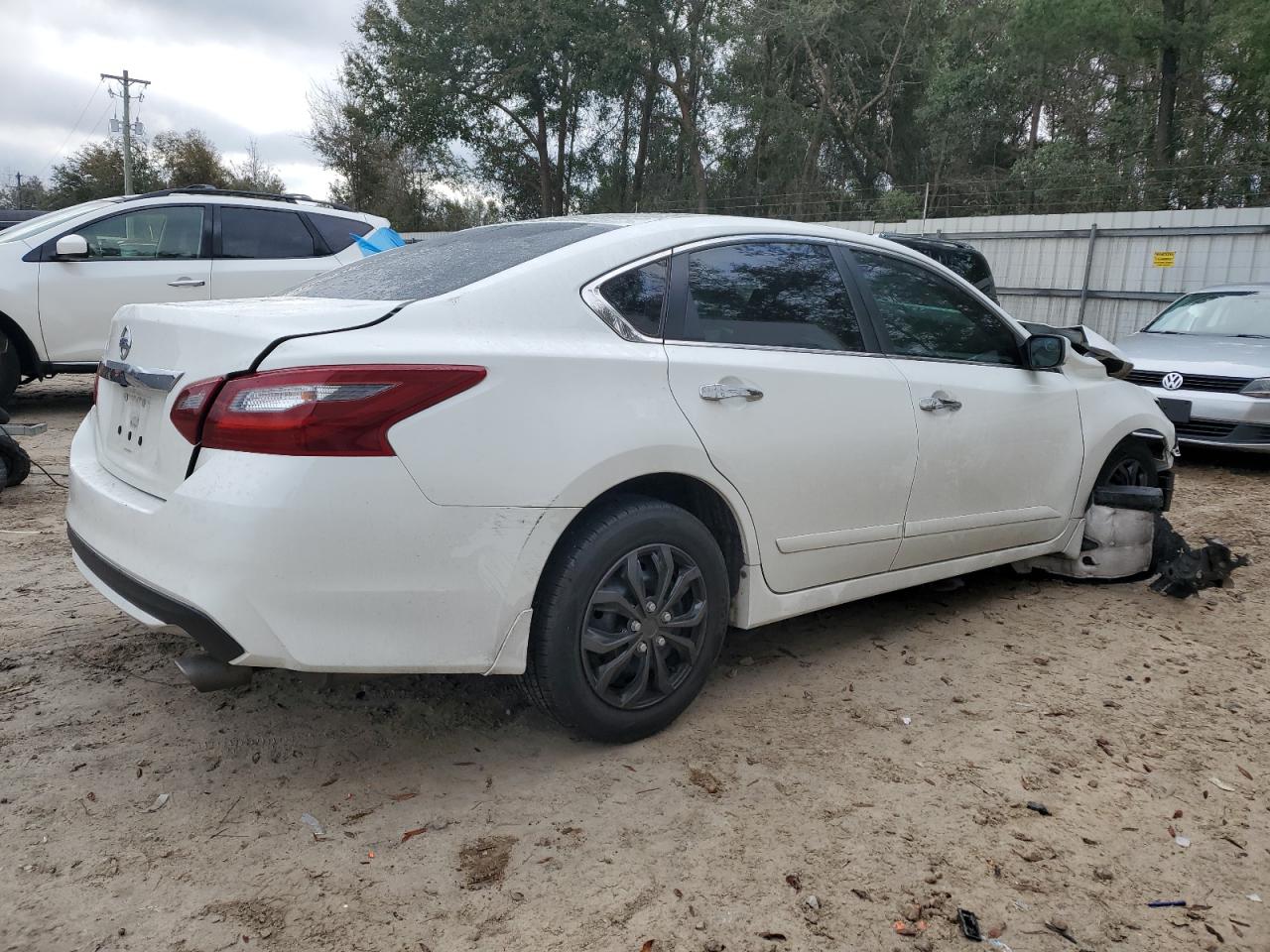 2018 Nissan Altima - Image 3