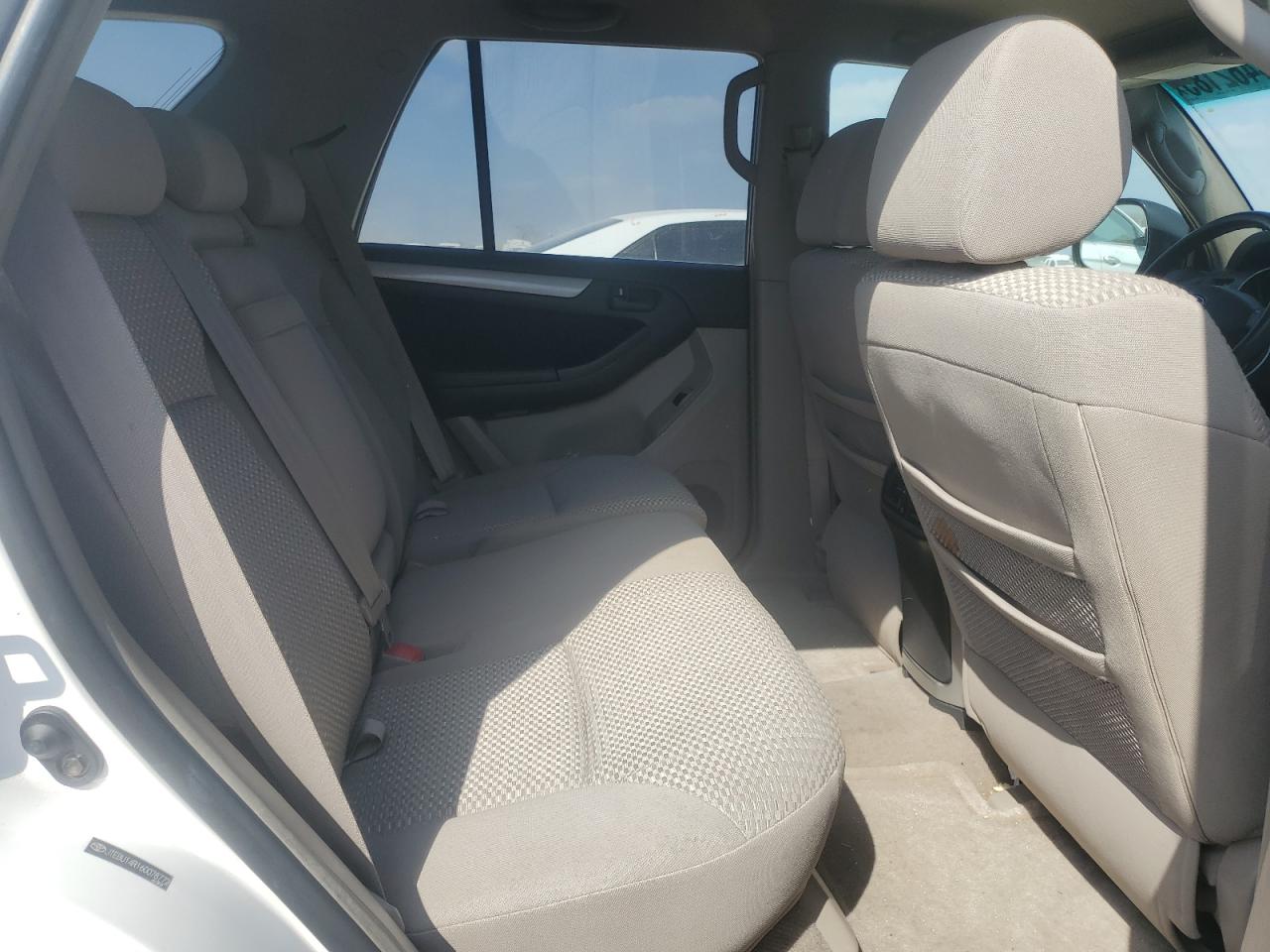 2006 Toyota 4Runner - Image 10