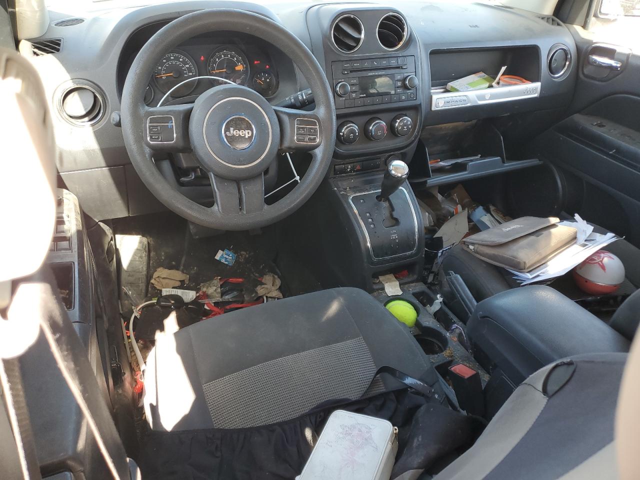 2017 Jeep Compass - Image 8