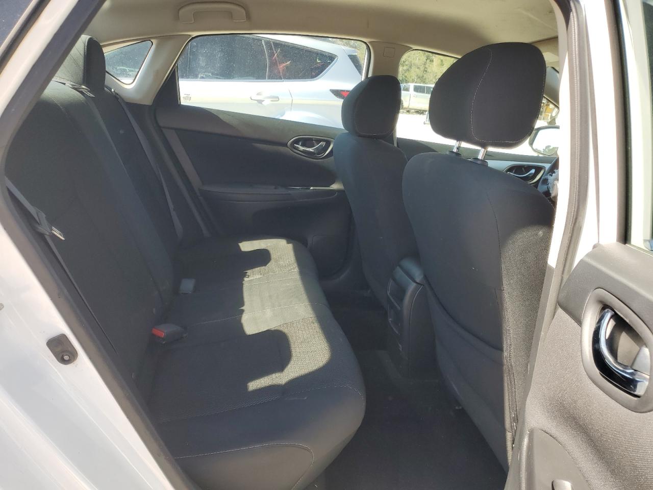 2019 Nissan Sentra - Image 10