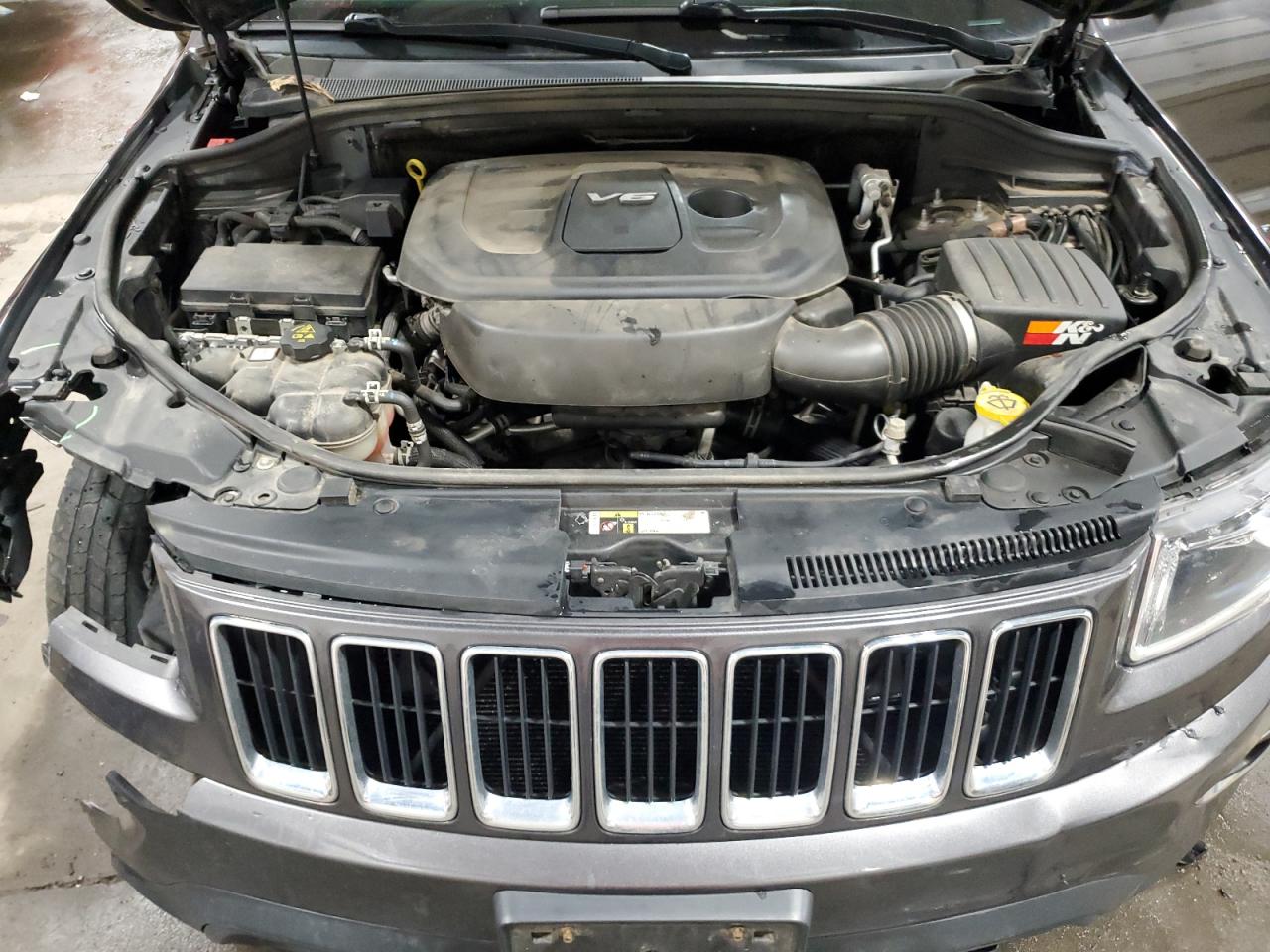 2016 Jeep Grand Cherokee - Image 13