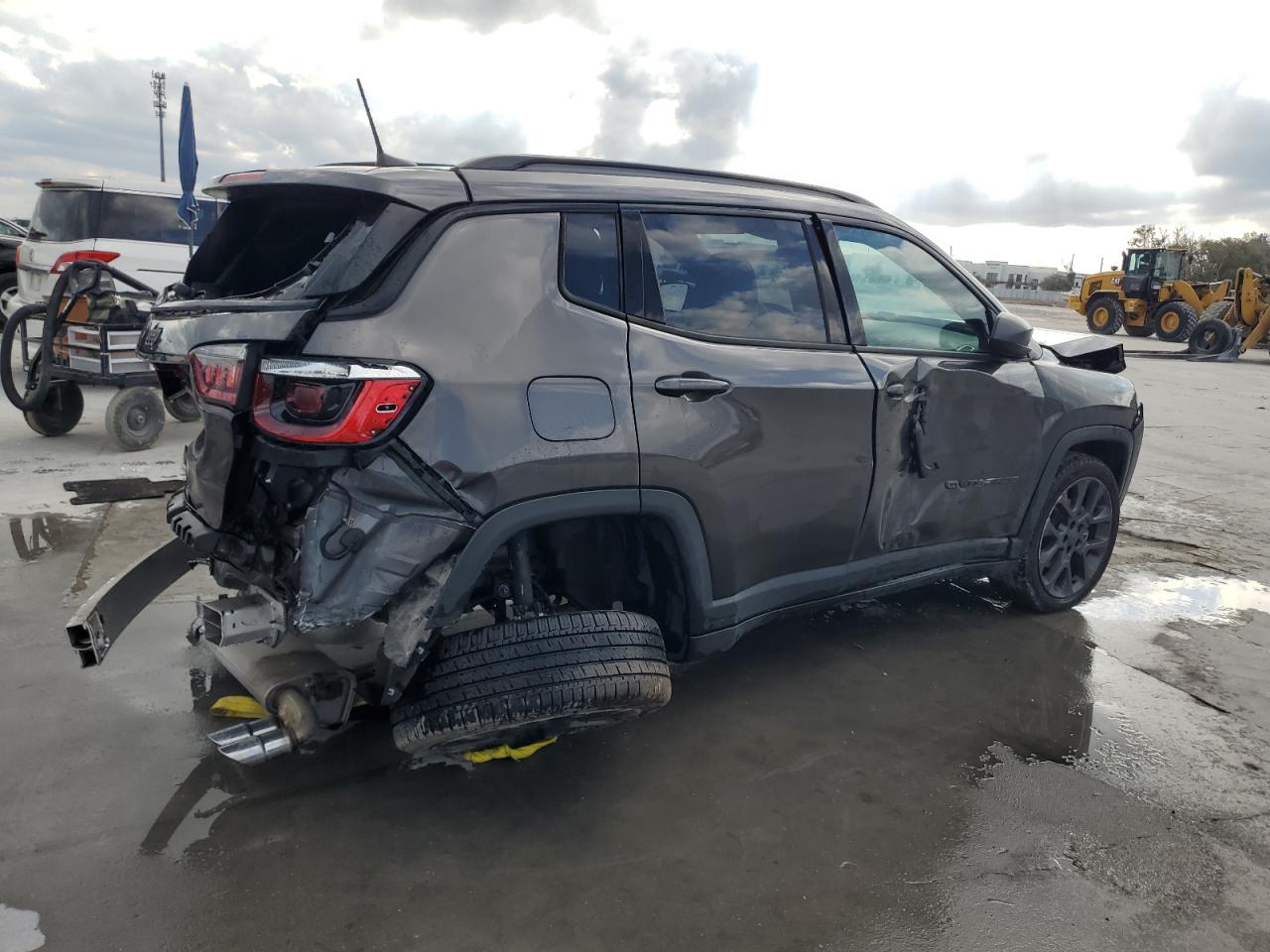2021 Jeep Compass - Image 3