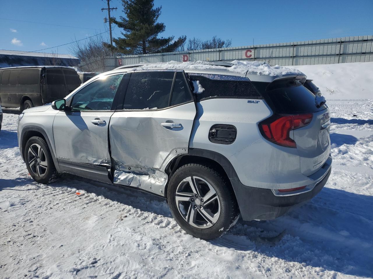 2019 GMC Terrain - Image 2