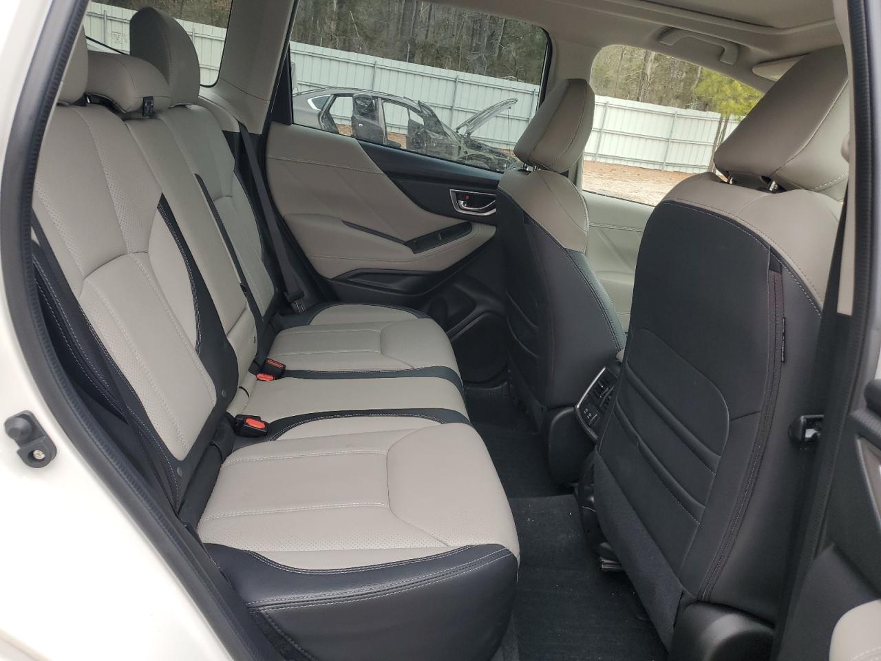 2021 Subaru Forester - Image 11