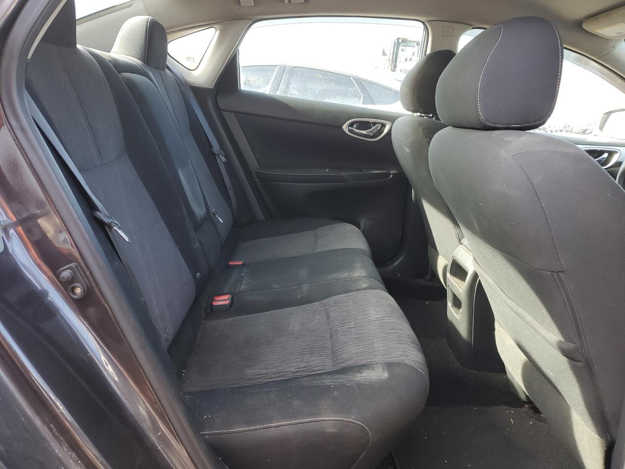 2014 Nissan Sentra - Image 10