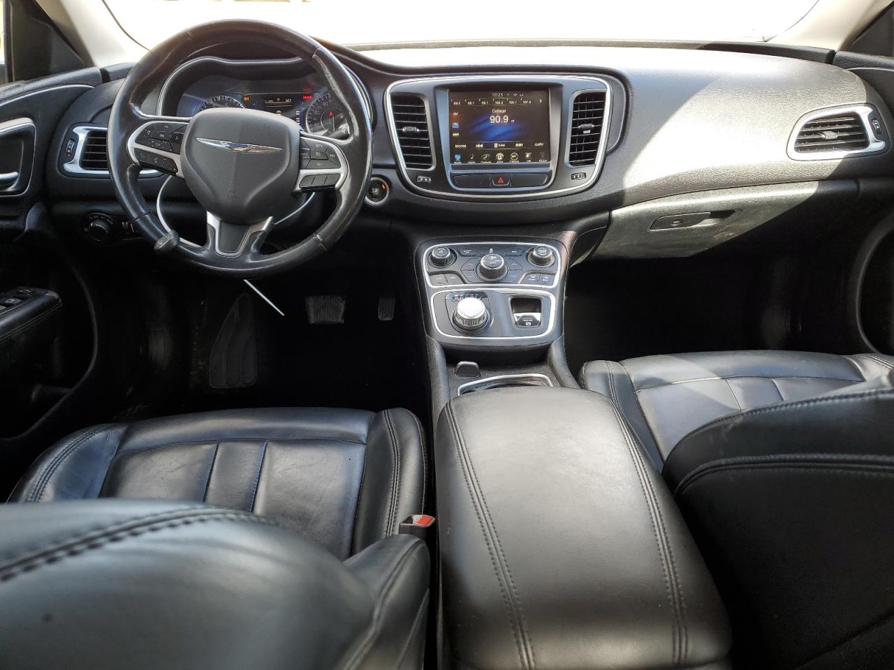 2017 Chrysler 200 - Image 8