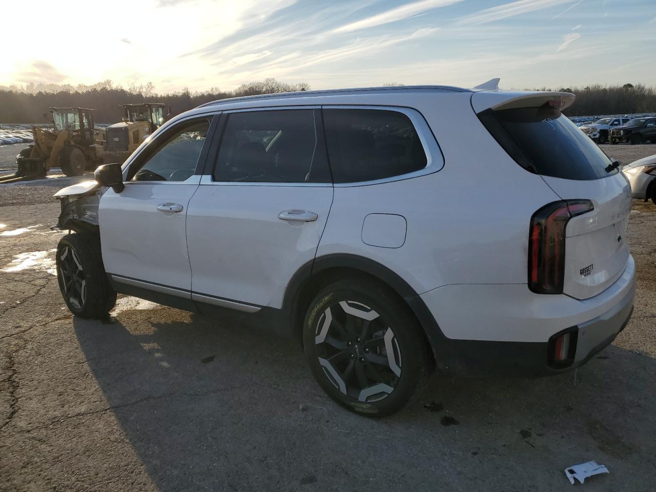 2023 Kia Telluride - Image 2