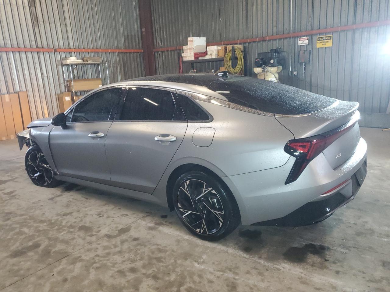 2025 Kia K5 - Image 2