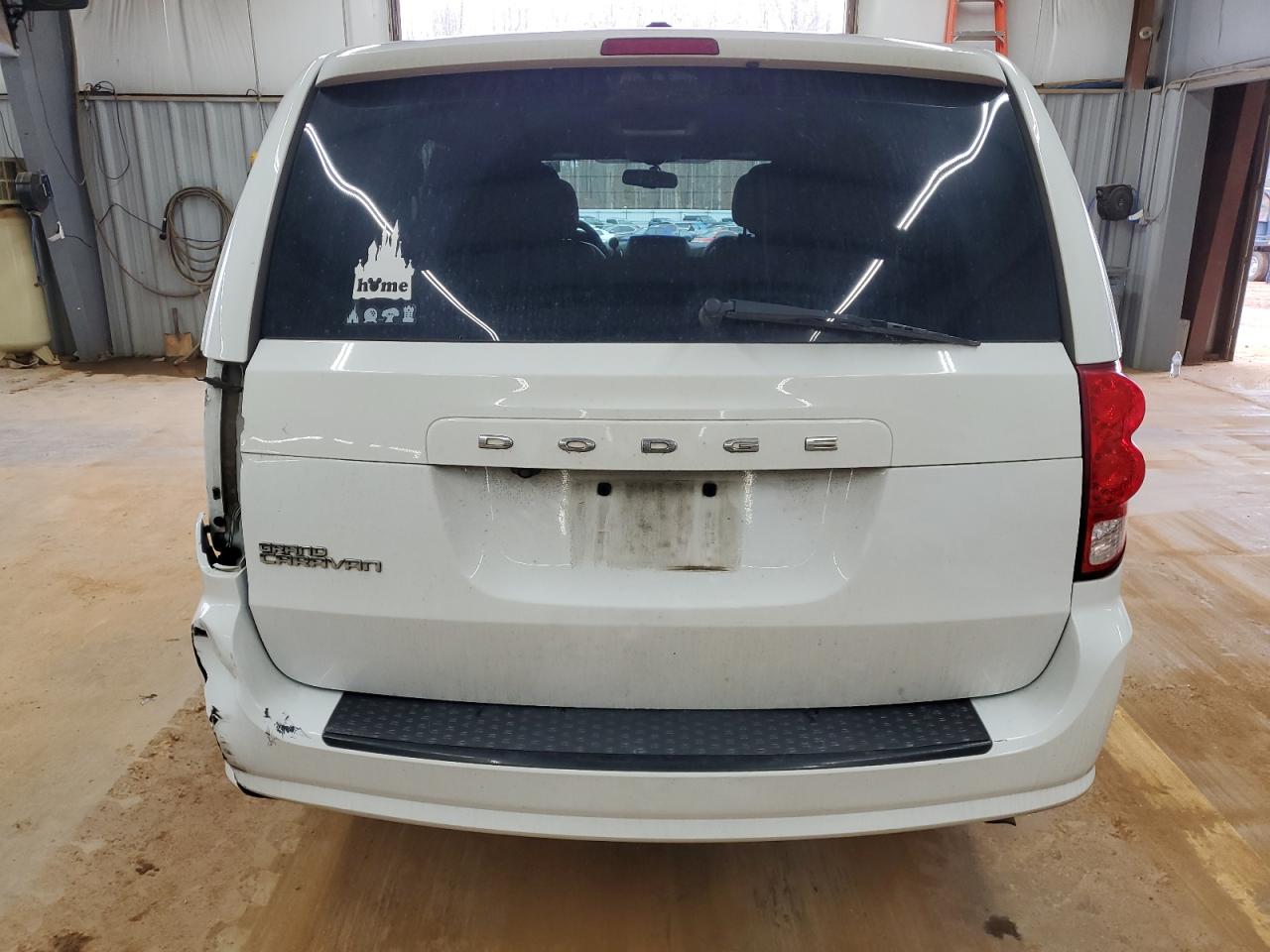 2018 Dodge Caravan - Image 6