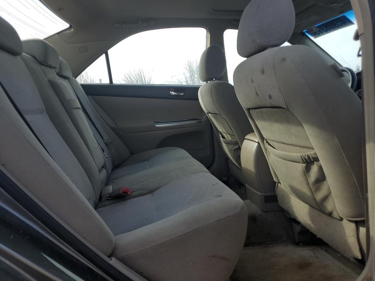 2005 Toyota Camry - Image 10
