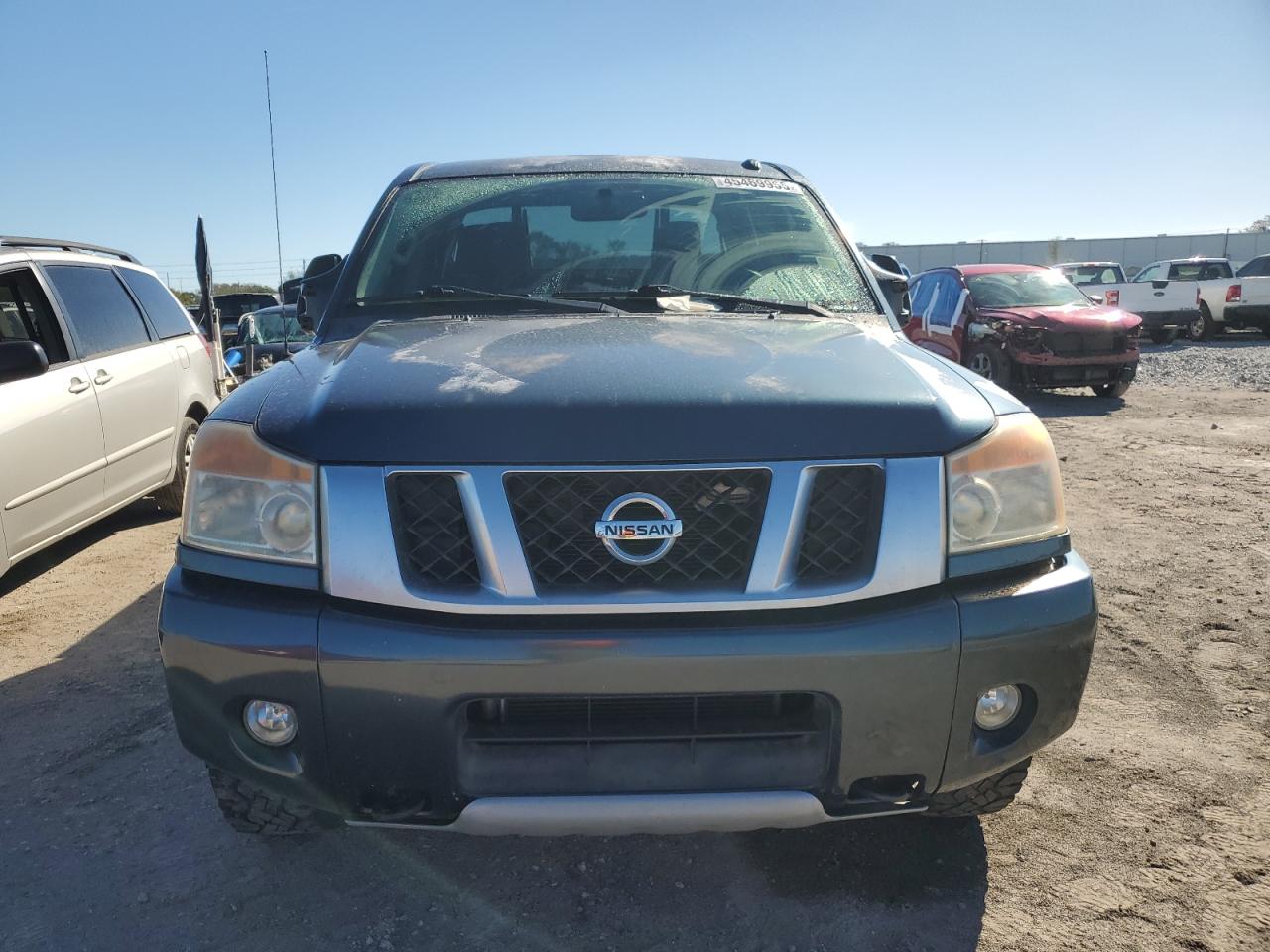 2014 Nissan Titan - Image 5